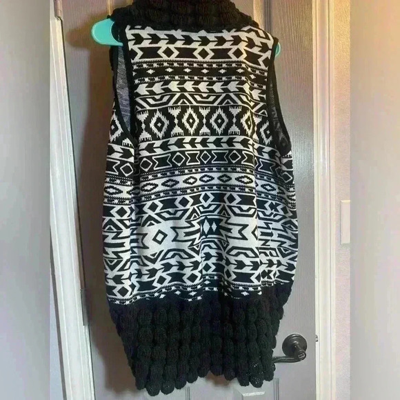 Studio JP waterfall open front cardigan in black & white geometric pattern large - Picture 6 of 7